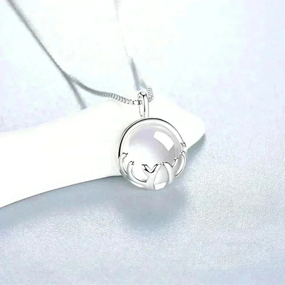 NEW 925 Sterling Silver & Moonstone Necklace - Picture 1 of 5